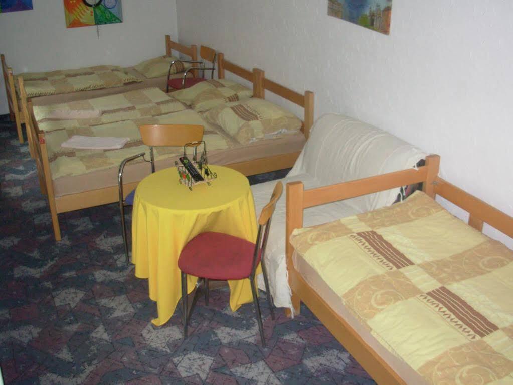 نوفي ساد Hostel 021 المظهر الخارجي الصورة